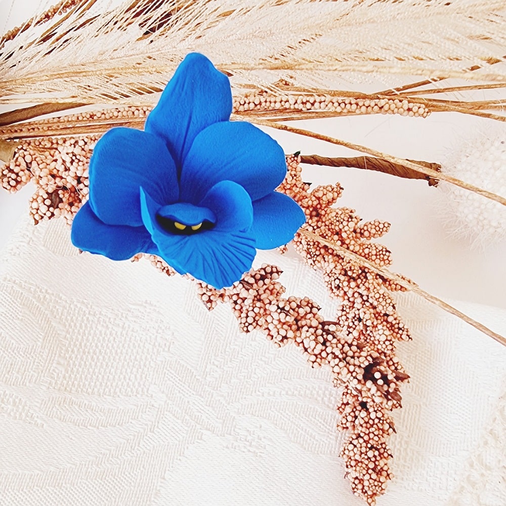 blue dendrobium orchid necklace