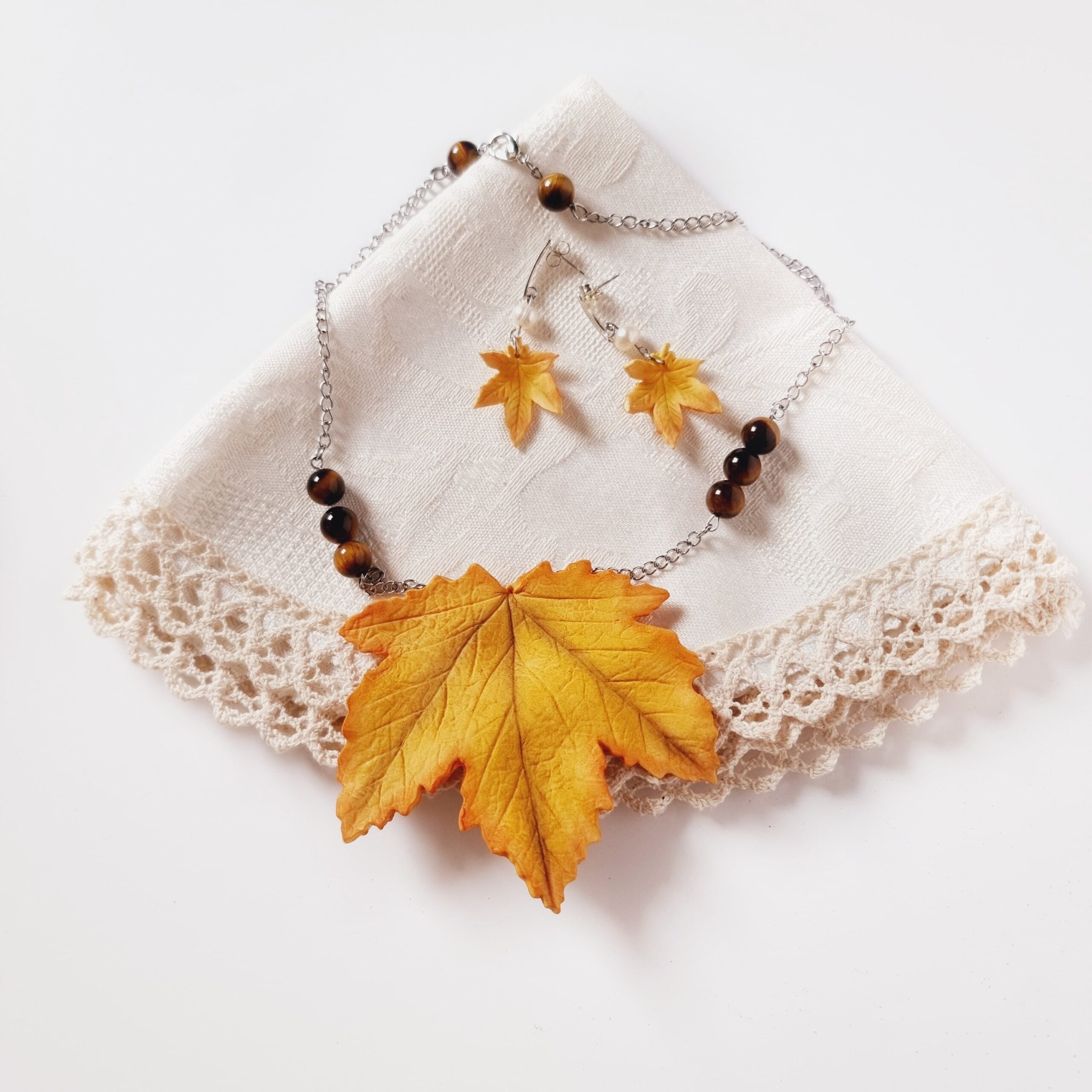 Maple leaf necklace and earrings set